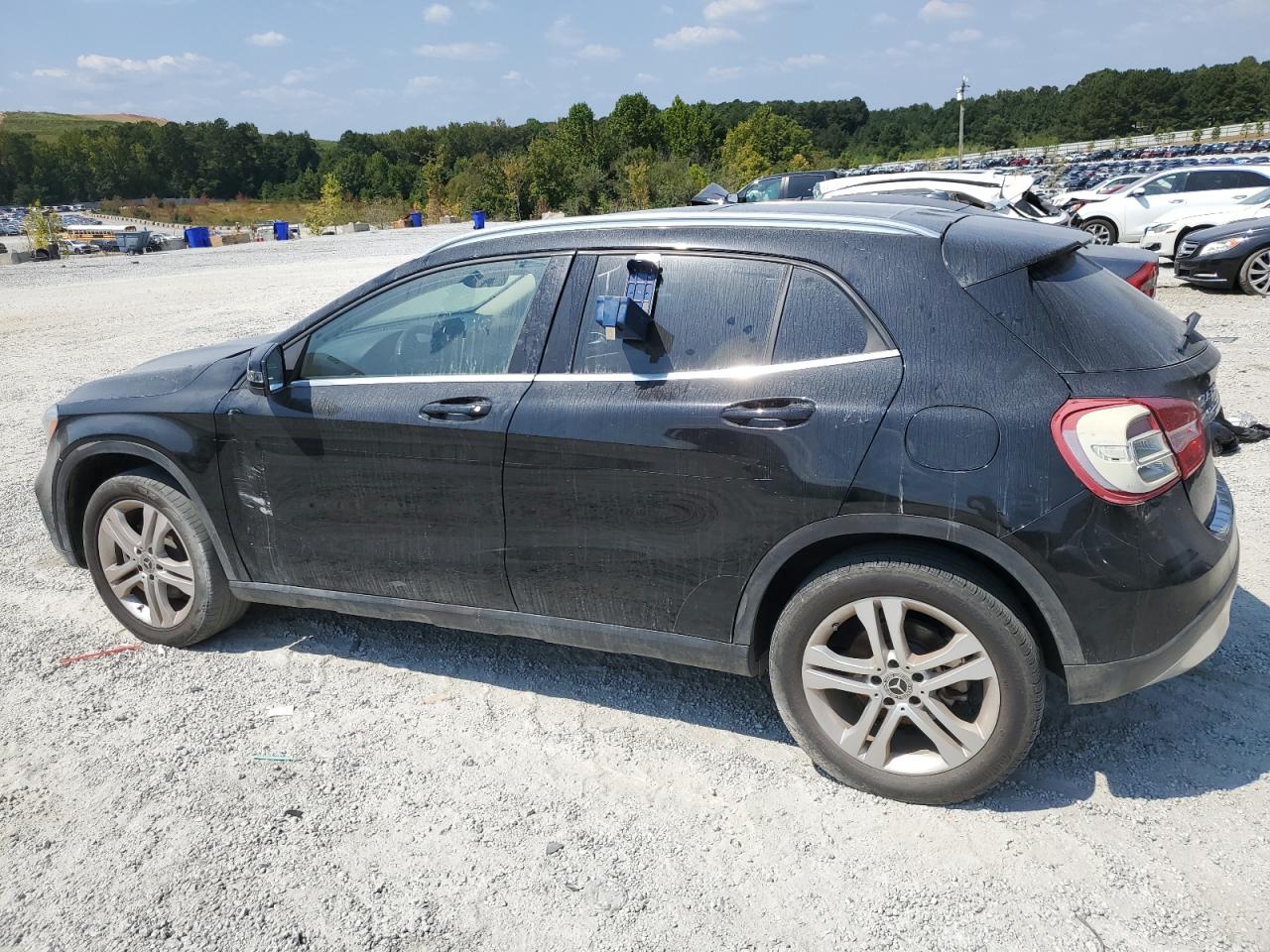 Фото: WDCTG4EB0JJ410250