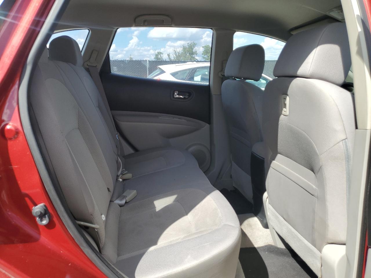 2015 Nissan Rogue Select S VIN: JN8AS5MT4FW652890 Lot: 81894335