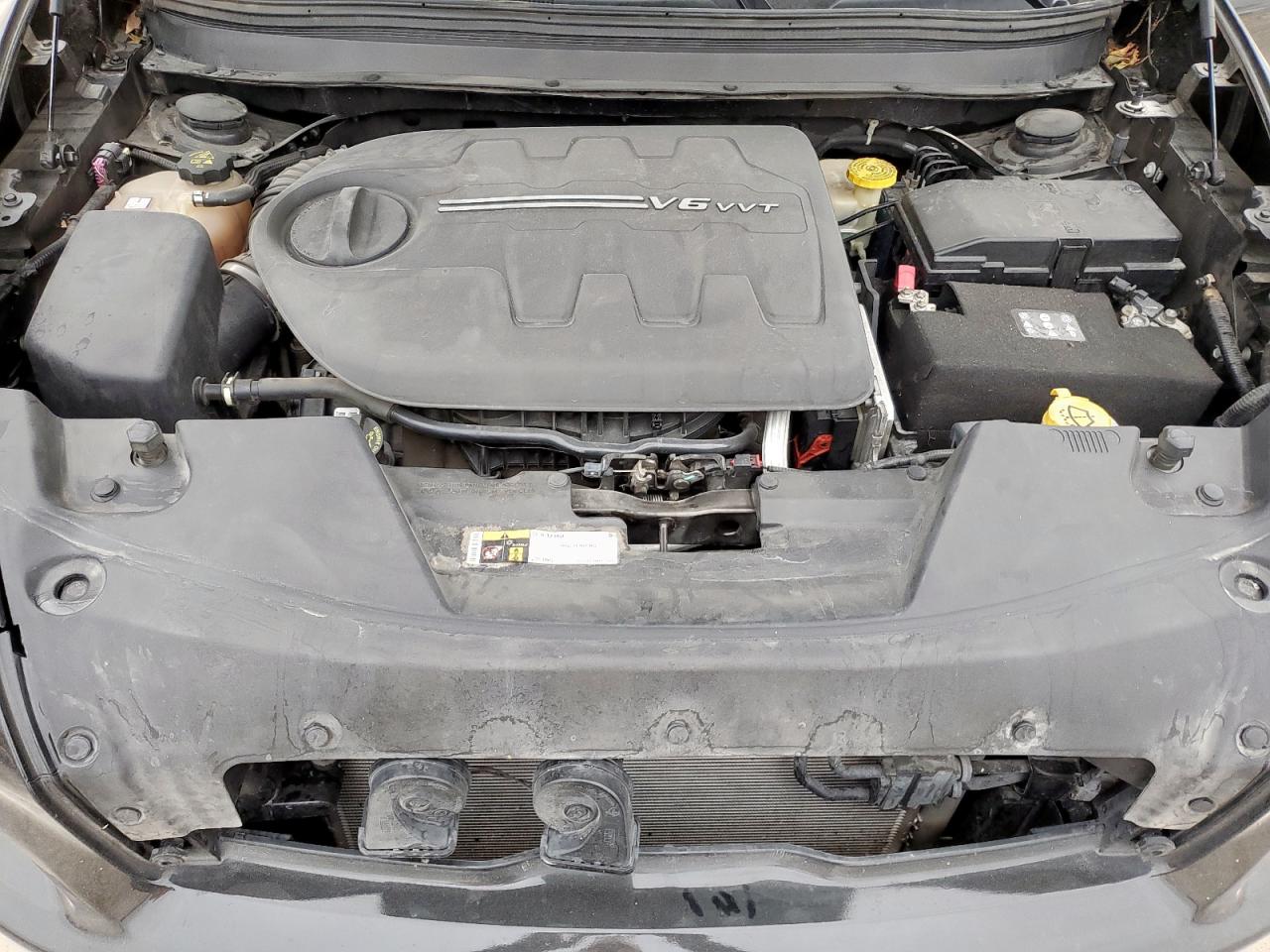 2016 Jeep Cherokee Latitude VIN: 1C4PJLCS0GW281699 Lot: 83966115