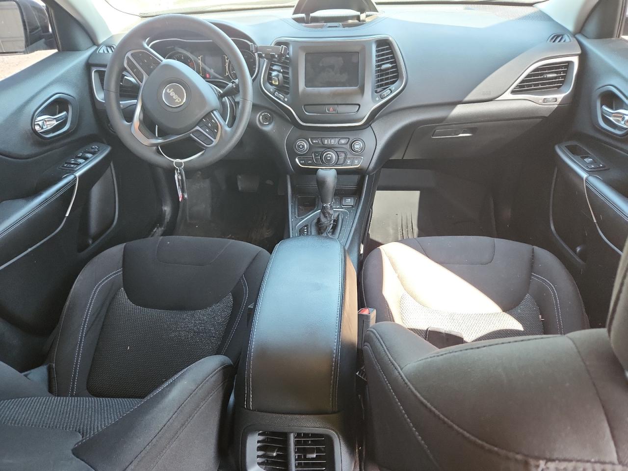 2019 Jeep Cherokee Latitude VIN: 1C4PJLCB9KD484949 Lot: 72094905