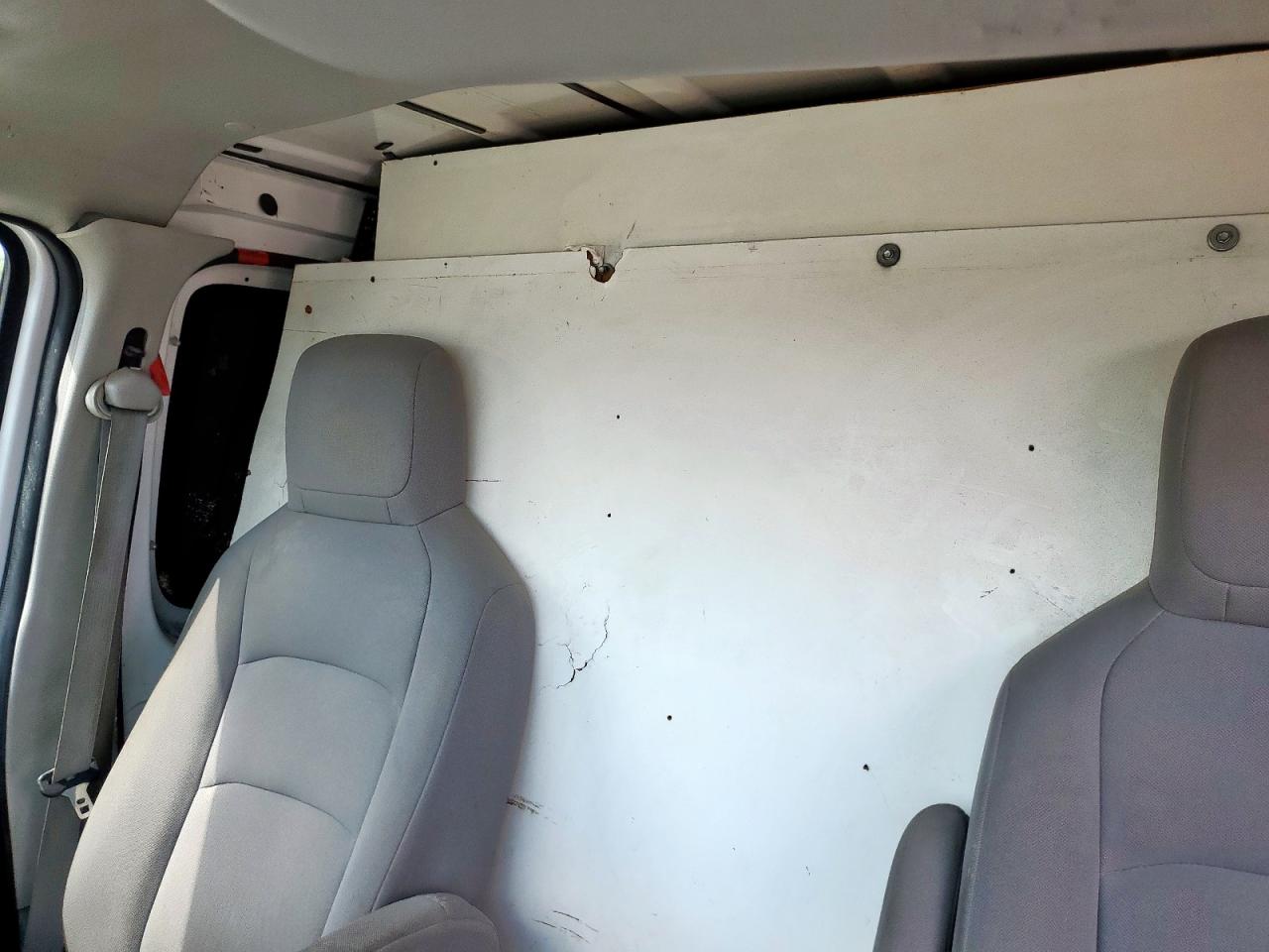 2010 Ford Econoline E150 Van VIN: 1FTNE1EW5ADA31104 Lot: 84213015