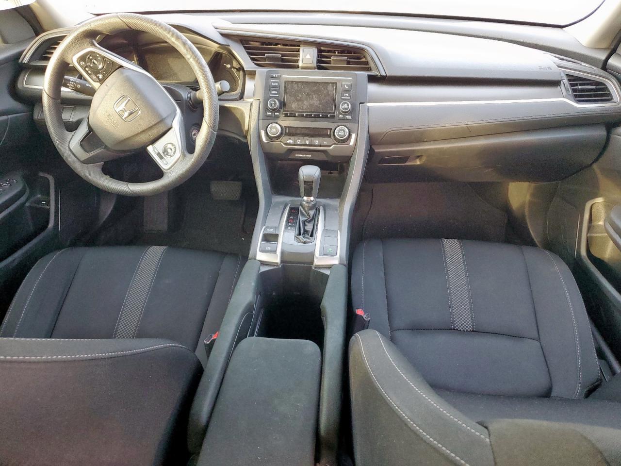 2020 Honda Civic Lx VIN: 19XFC2F61LE007222 Lot: 81953435