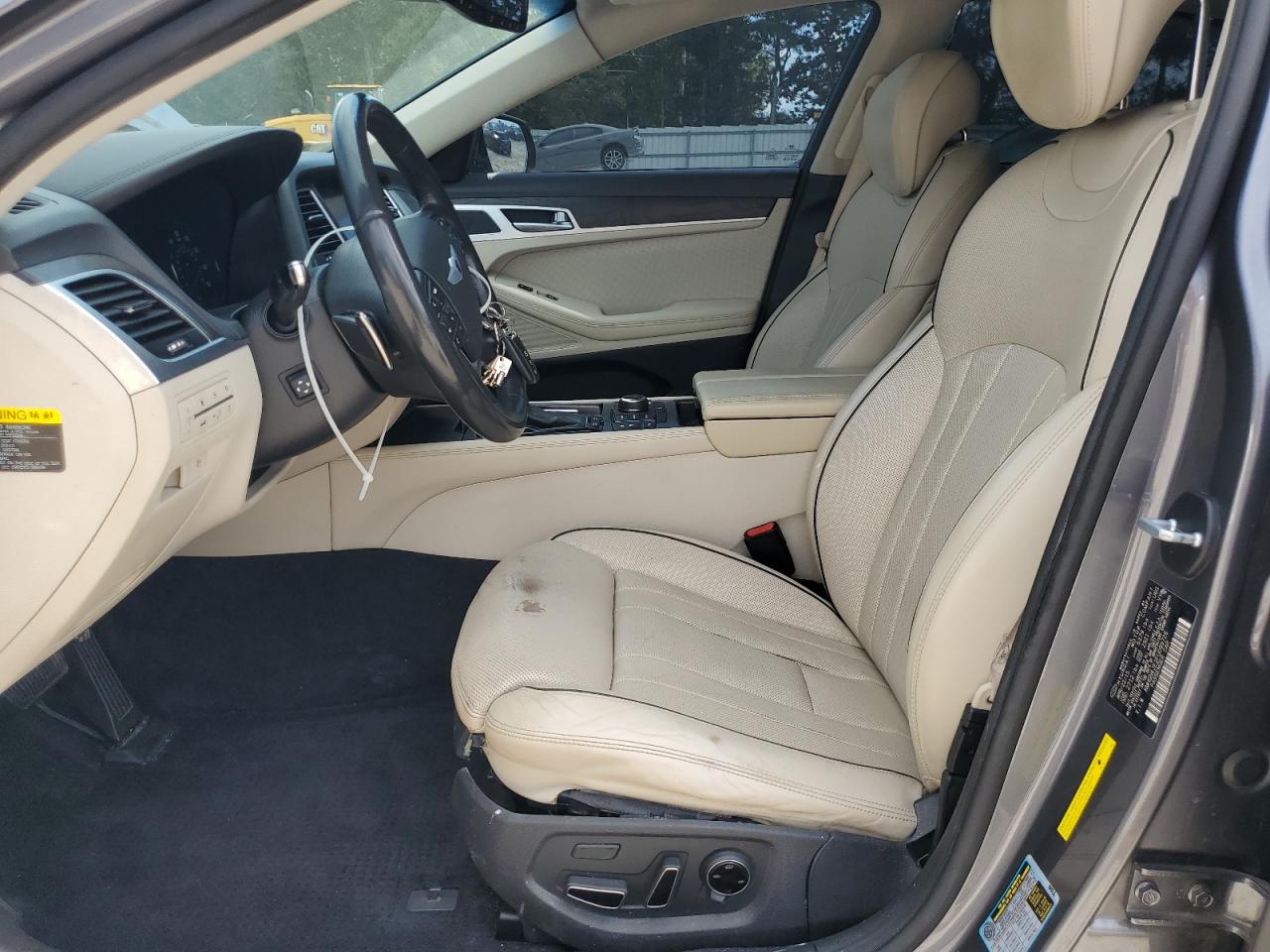 2015 Hyundai Genesis 3.8L VIN: KMHGN4JE2FU099726 Lot: 70879965