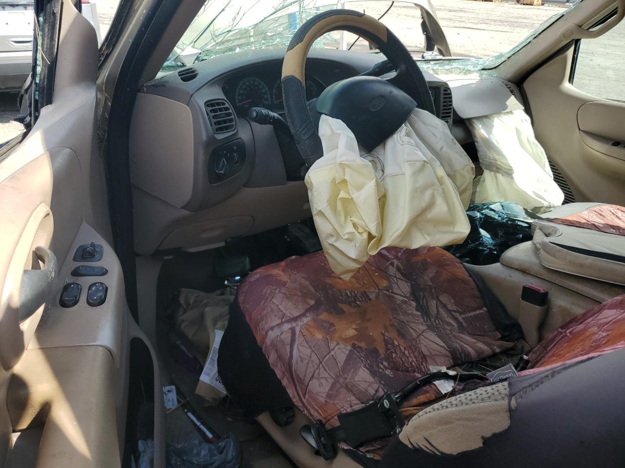 1999 Ford F150 VIN: 1FTRX17W7XNB14951 Lot: 84006255