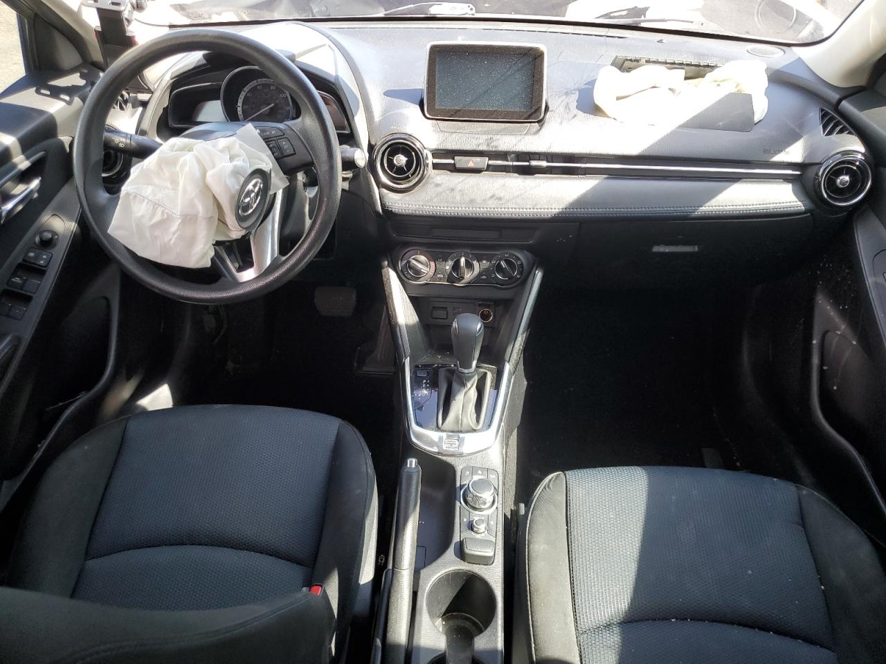 2017 Toyota Yaris Ia VIN: 3MYDLBYV8HY175488 Lot: 84638795