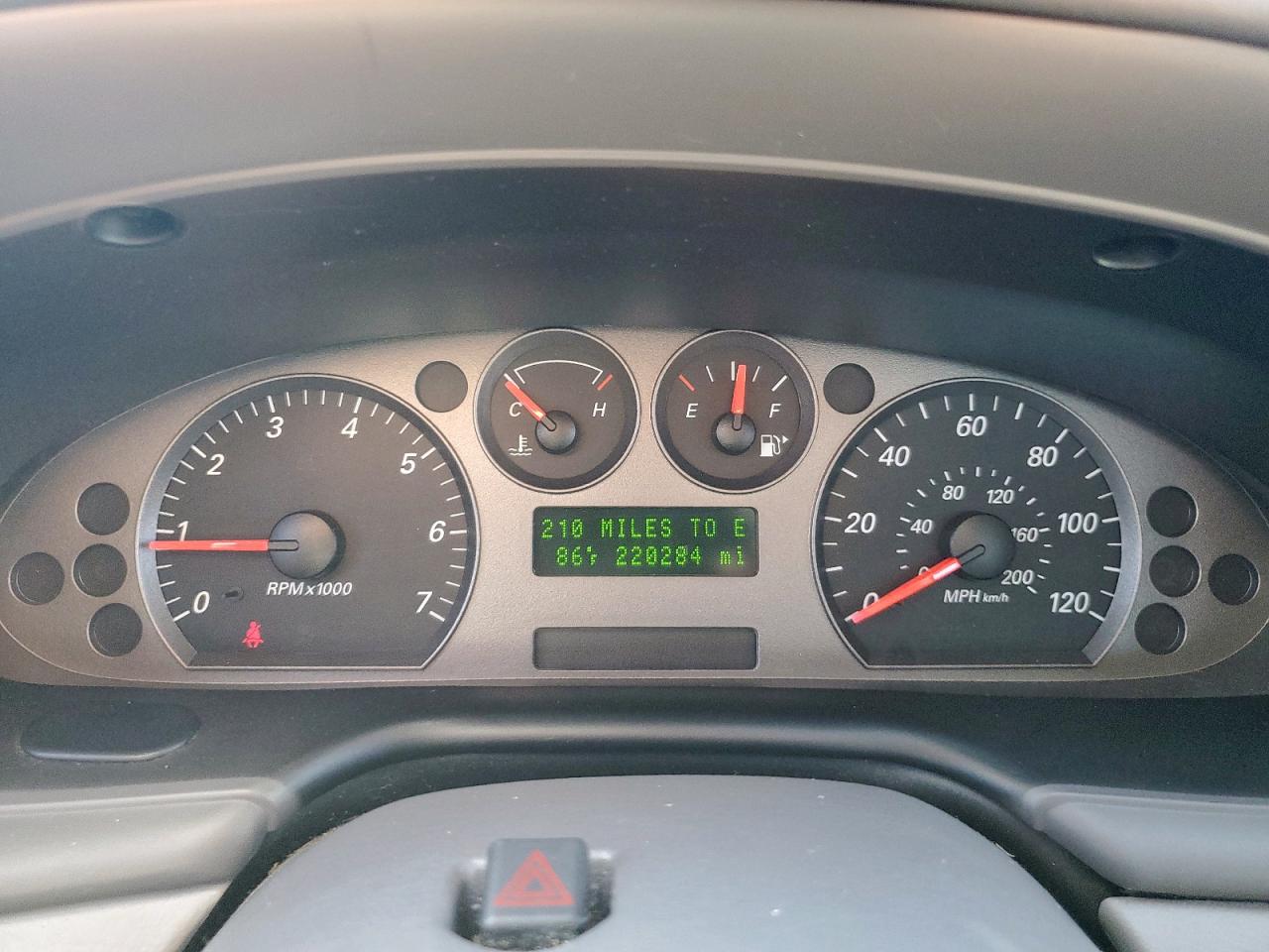 2005 Mercury Sable Ls Premium VIN: 1MEFM55S25A611010 Lot: 81436125