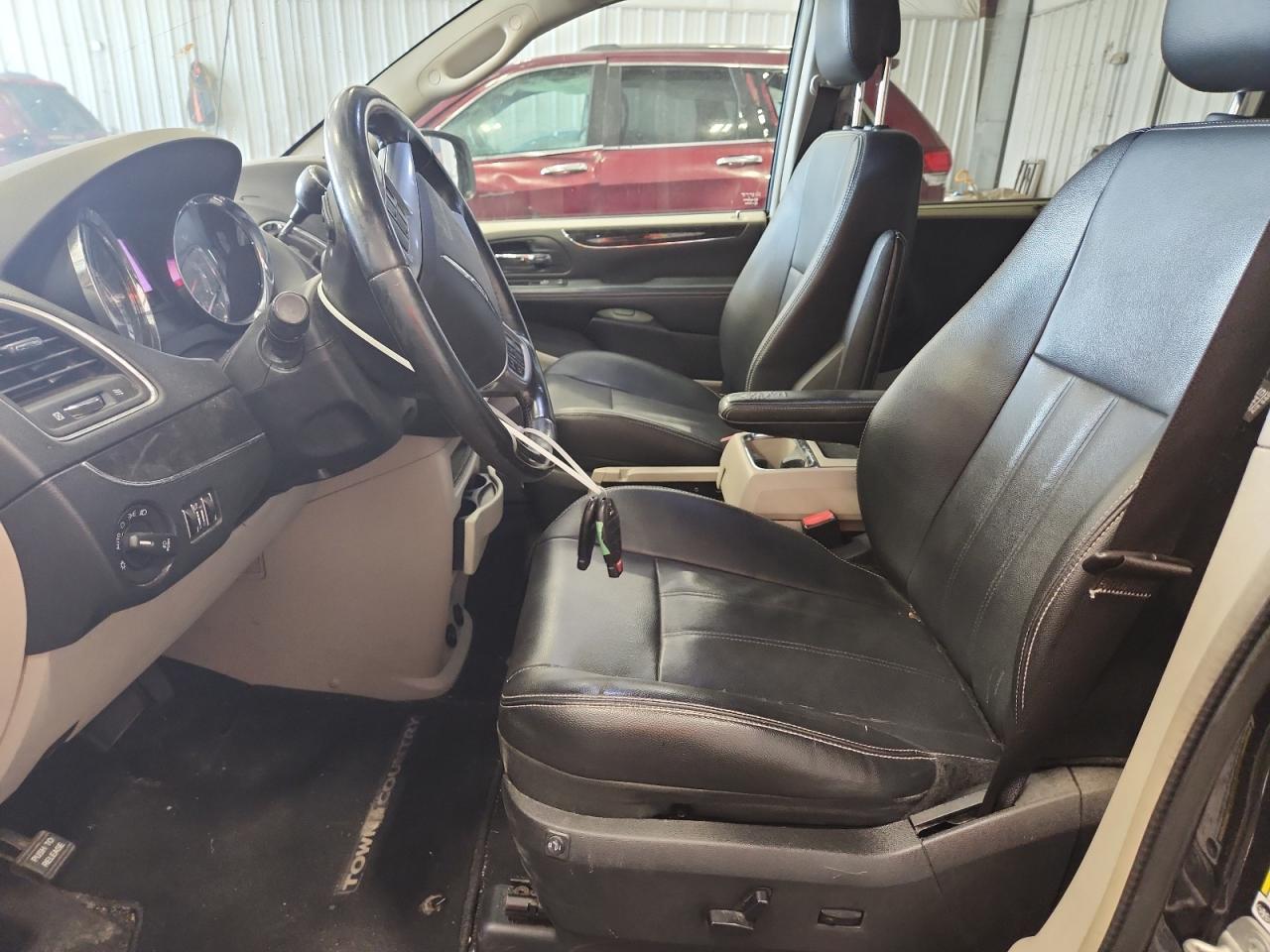 2013 Chrysler Town & Country Touring VIN: 2C4RC1BG5DR809309 Lot: 71602655