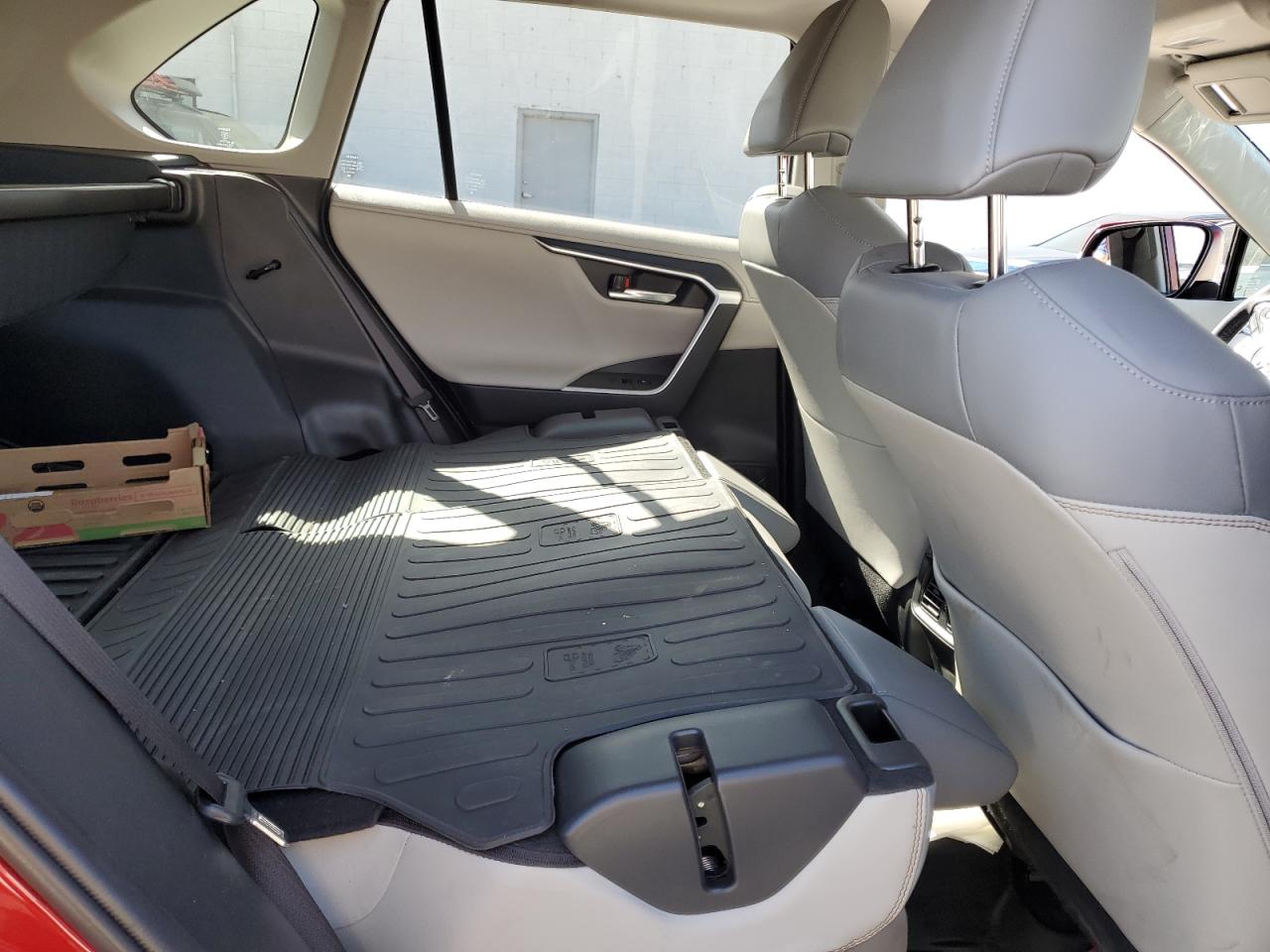 2019 Toyota Rav4 Limited VIN: JTMN1RFV6KJ006229 Lot: 81619275