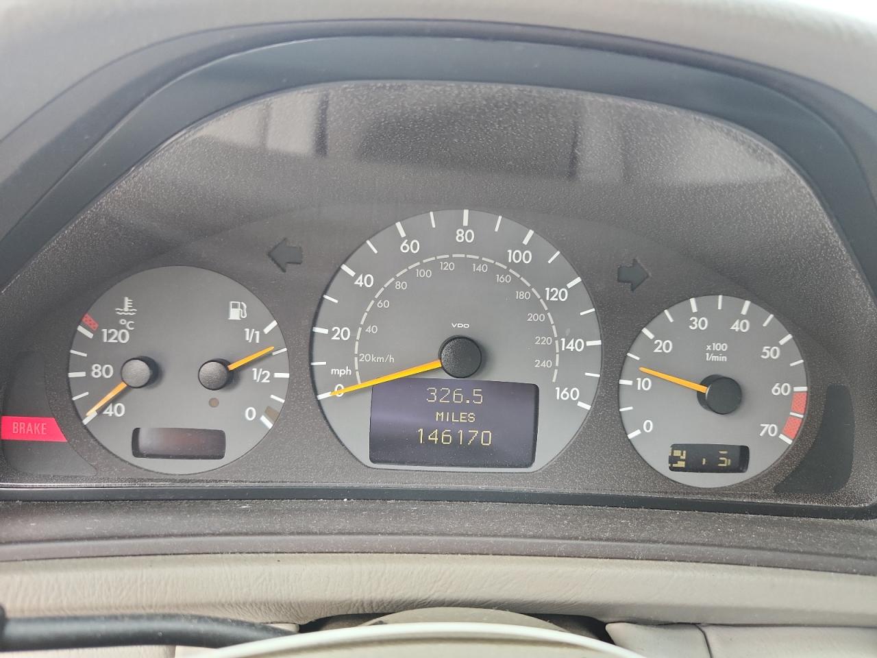 2000 Mercedes-Benz Clk 430 VIN: WDBLJ70G3YF154158 Lot: 81577365