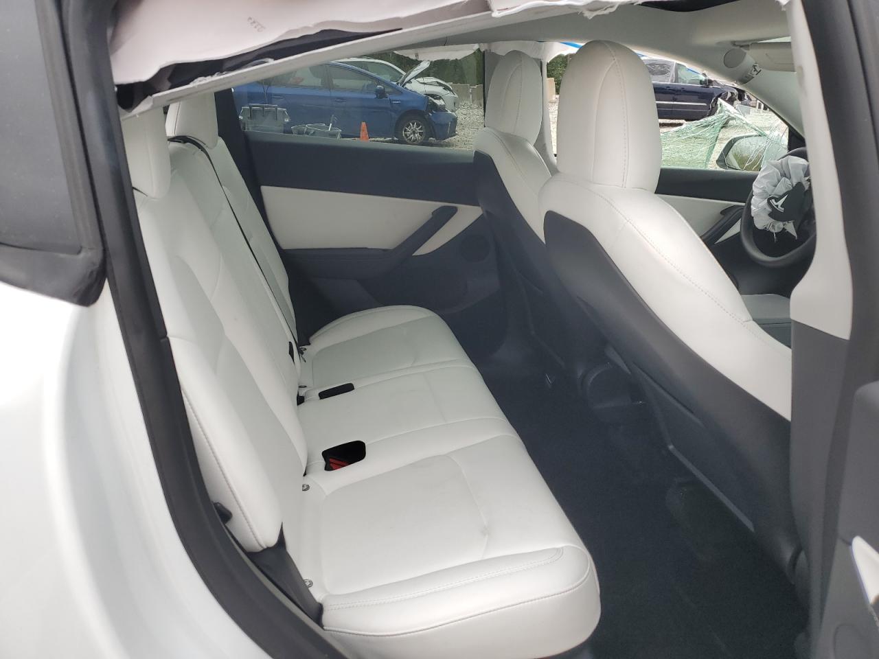 2022 Tesla Model Y VIN: 7SAYGDEE3NF400365 Lot: 80597855