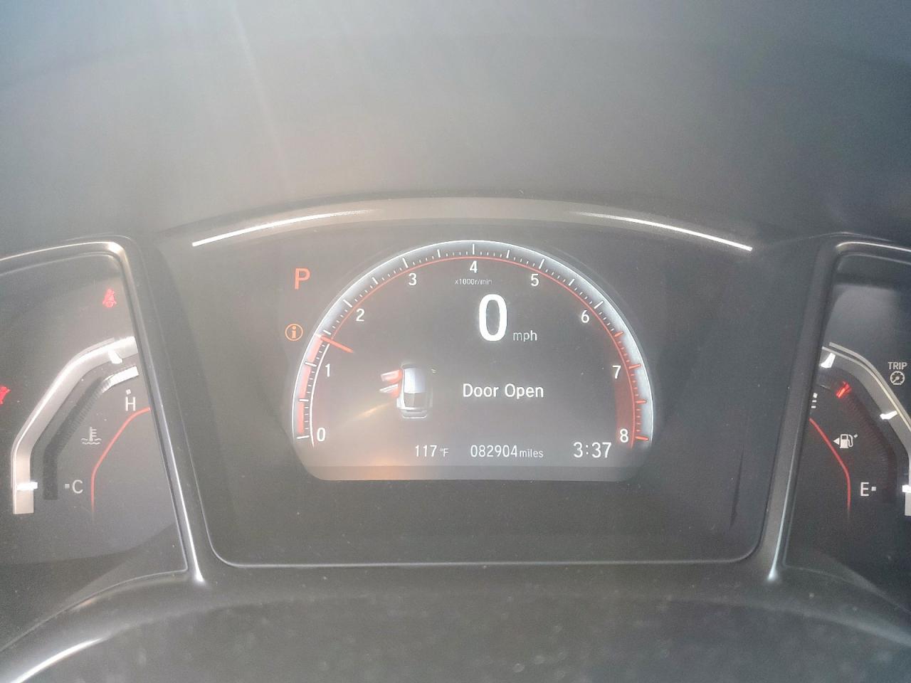 2018 Honda Civic Sport Touring VIN: SHHFK7H93JU205829 Lot: 80558335