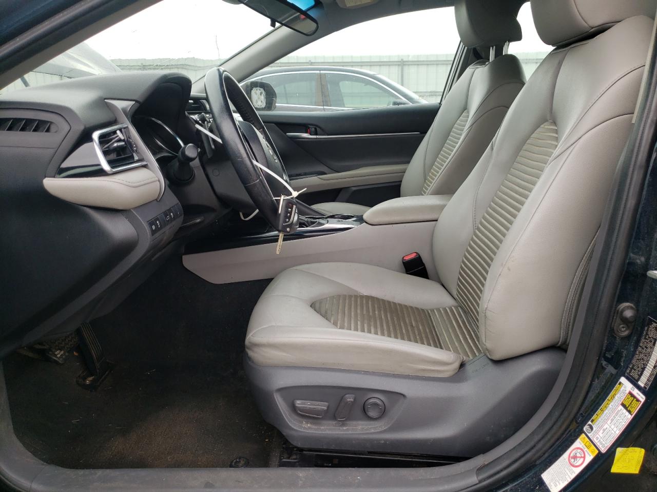 2018 Toyota Camry L VIN: 4T1B11HK6JU626532 Lot: 84722295