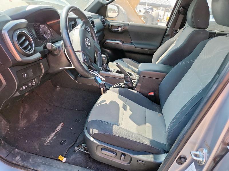  TOYOTA TACOMA 2021 Серебристый
