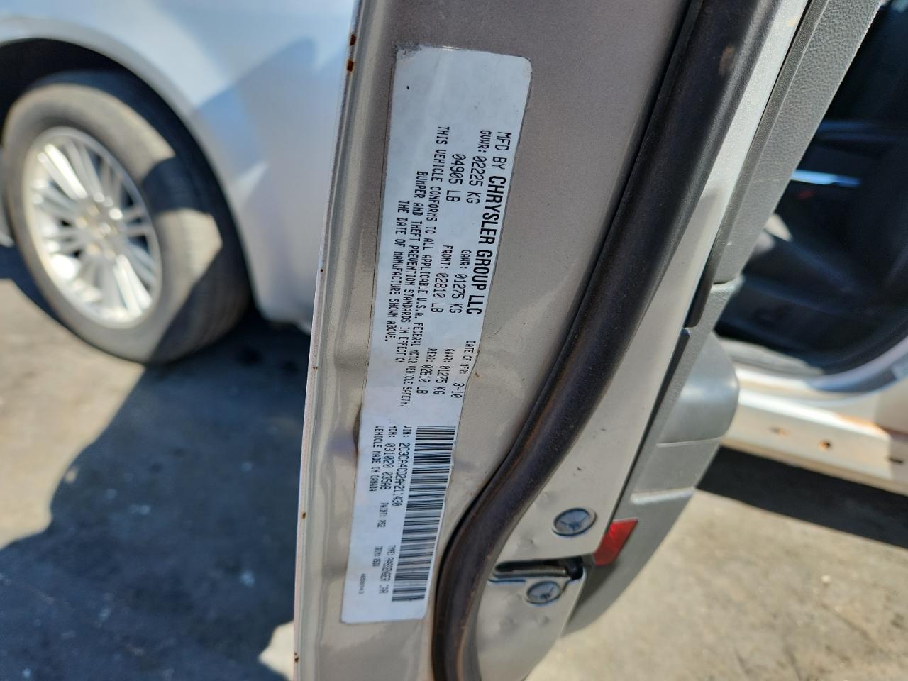 2010 Chrysler 300 Touring VIN: 2C3CA4CD2AH211430 Lot: 80914695