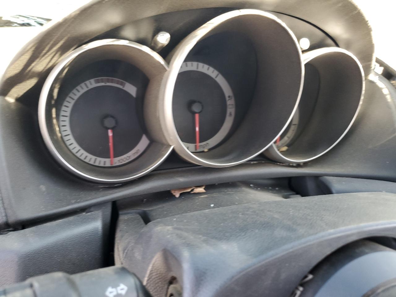 2005 Mazda 3 Hatchback VIN: JM1BK343X51305886 Lot: 82165515