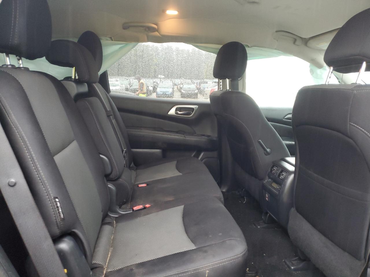 2018 Nissan Pathfinder S VIN: 5N1DR2MMXJC651597 Lot: 83952695