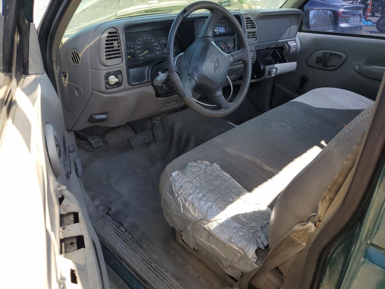 1998 Chevrolet Gmt-400 C1500 VIN: 1GCEC14W5WZ122780 Lot: 71835025