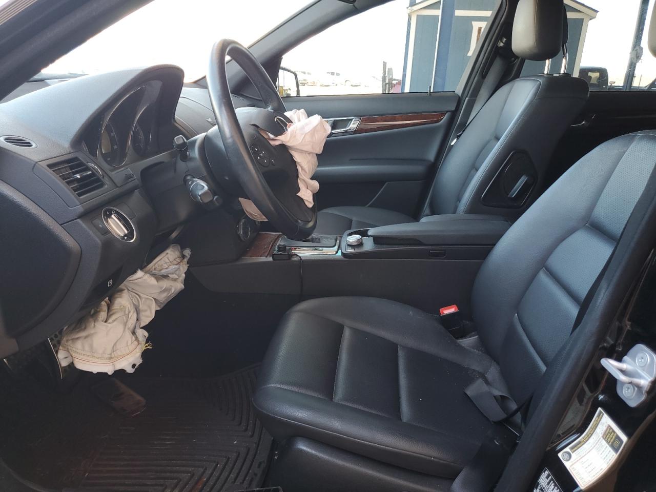 2011 Mercedes-Benz C 300 VIN: WDDGF5EB8BR180692 Lot: 80795485