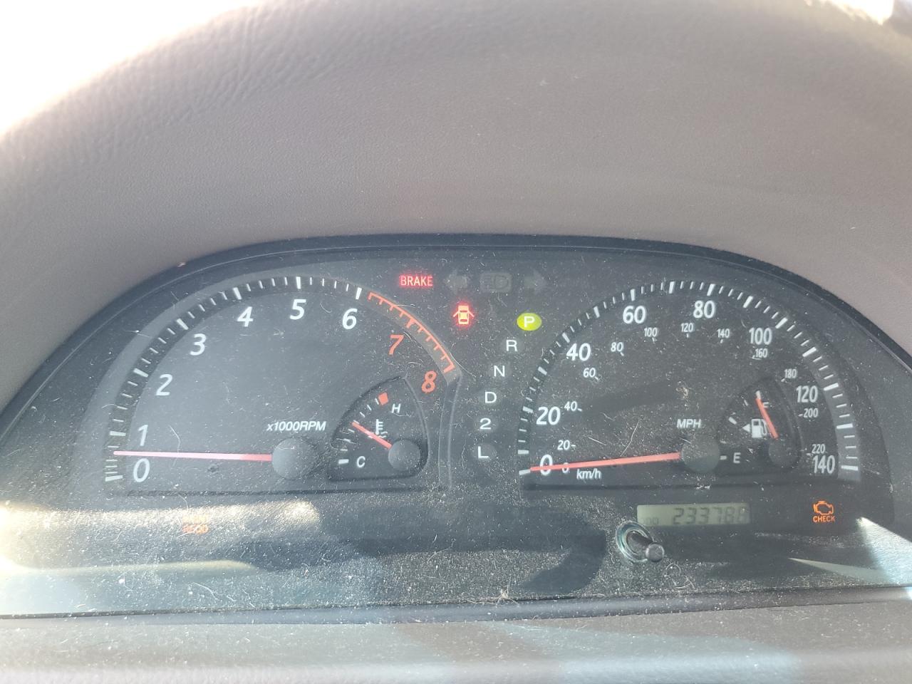 2004 Toyota Camry Le VIN: 4T1BE32K54U371613 Lot: 83926135