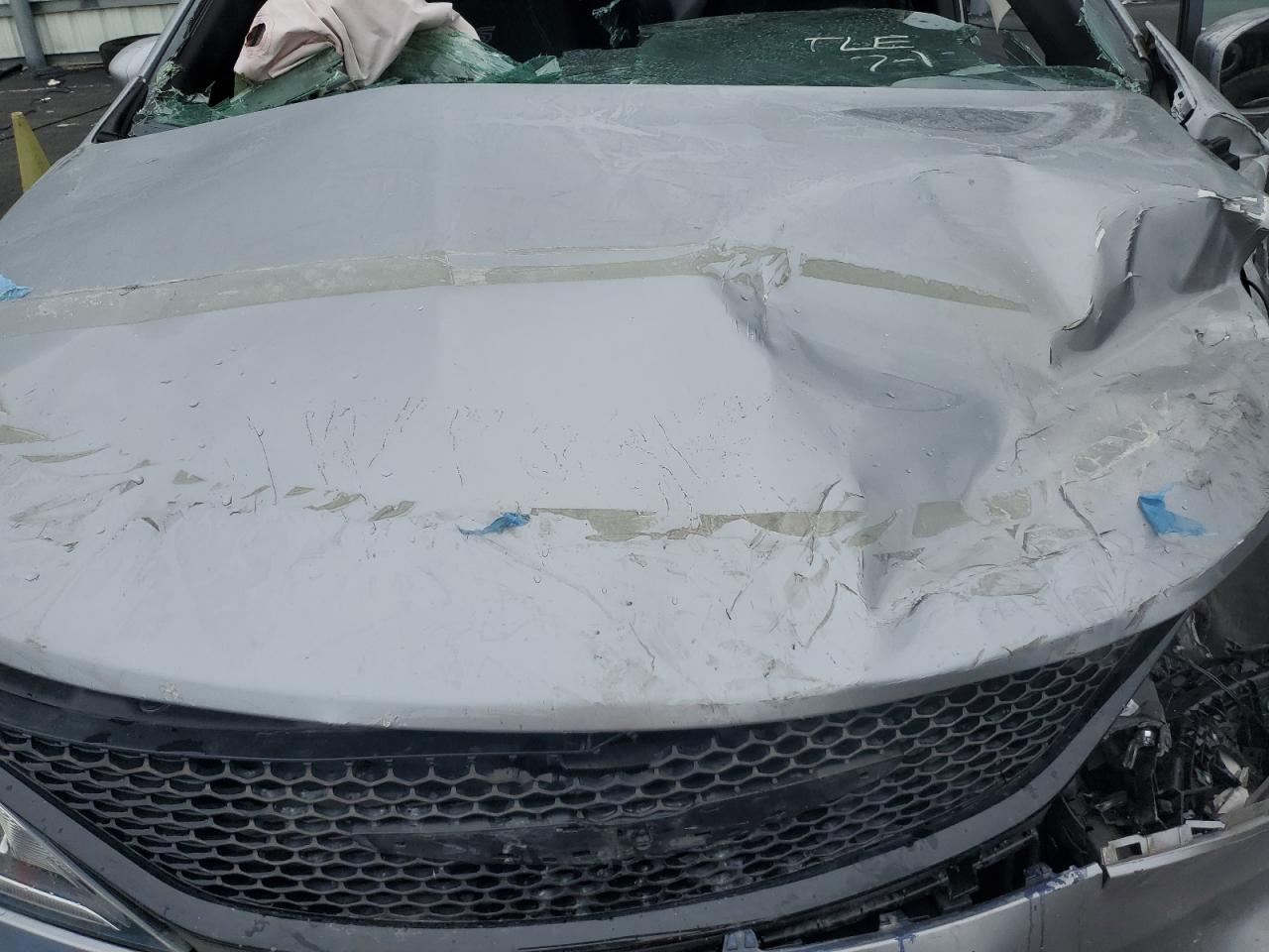 2020 Chrysler Pacifica Touring VIN: 2C4RC1FG0LR269716 Lot: 81257835