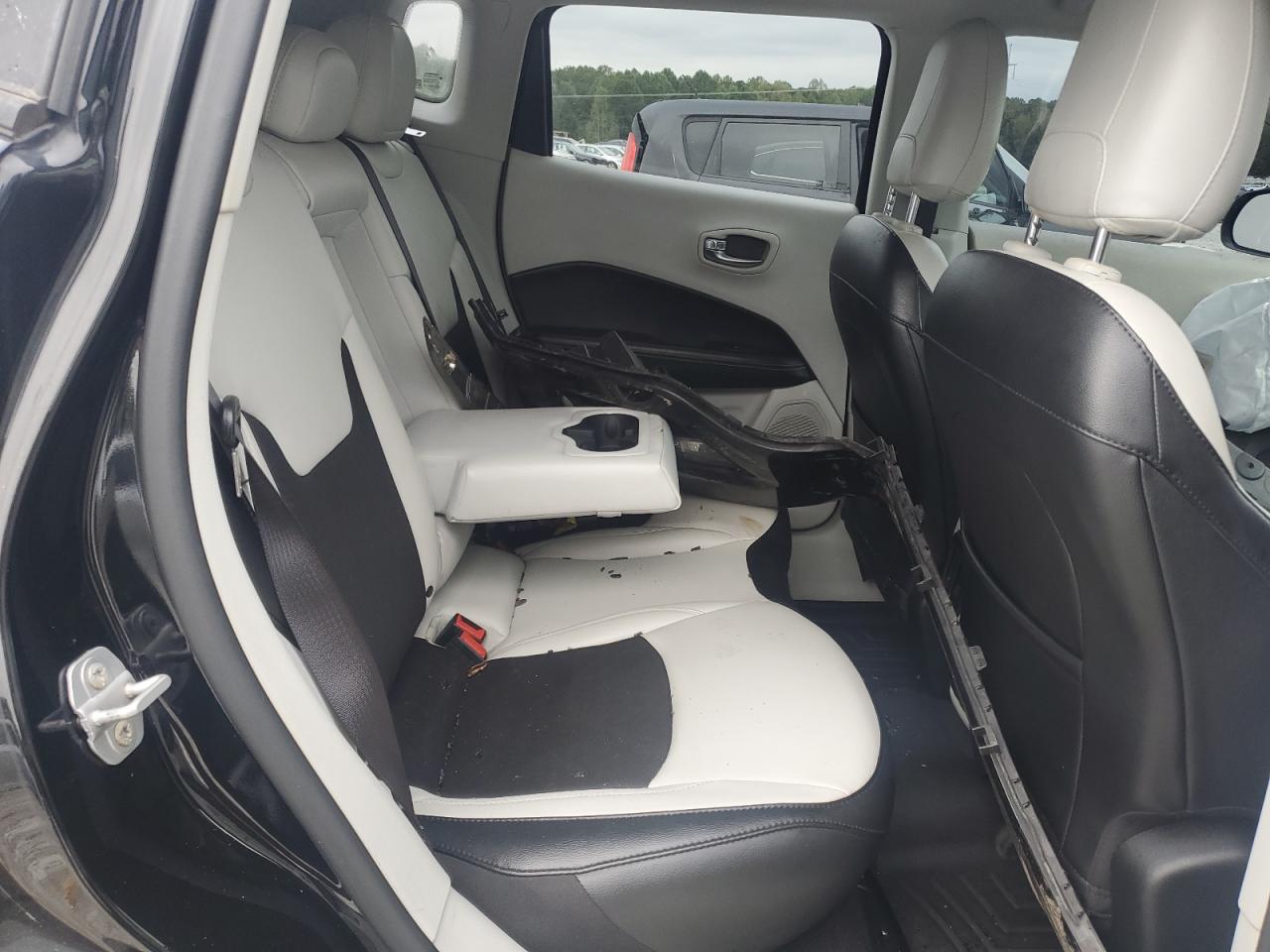 2019 Jeep Compass Latitude VIN: 3C4NJCBBXKT832292 Lot: 84271705