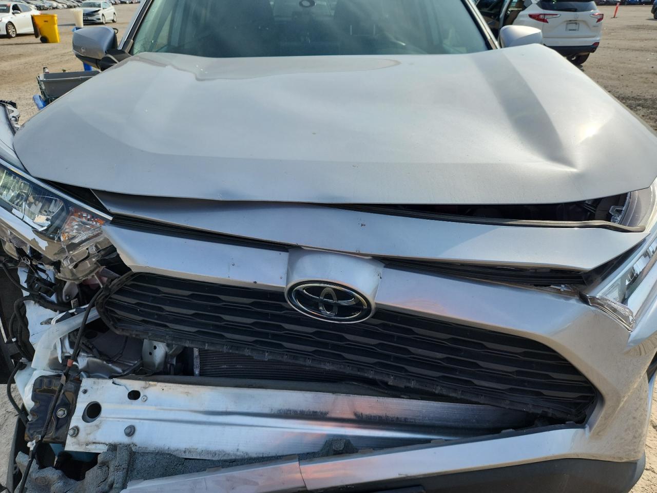 2021 Toyota Rav4 Xle VIN: 2T3P1RFVXMW216801 Lot: 81325855