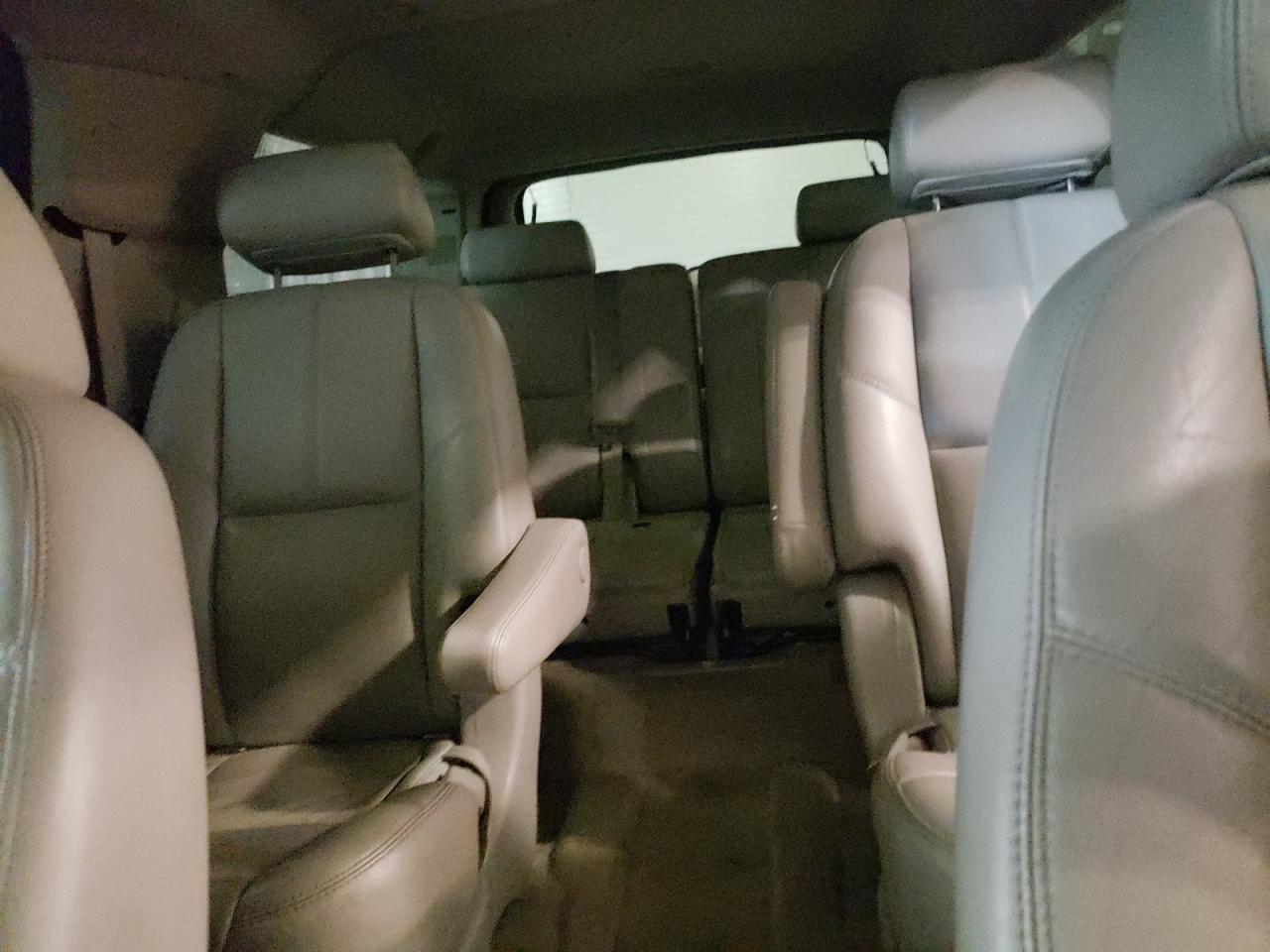 2007 Chevrolet Suburban K1500 VIN: 3GNFK16367G208862 Lot: 83831825