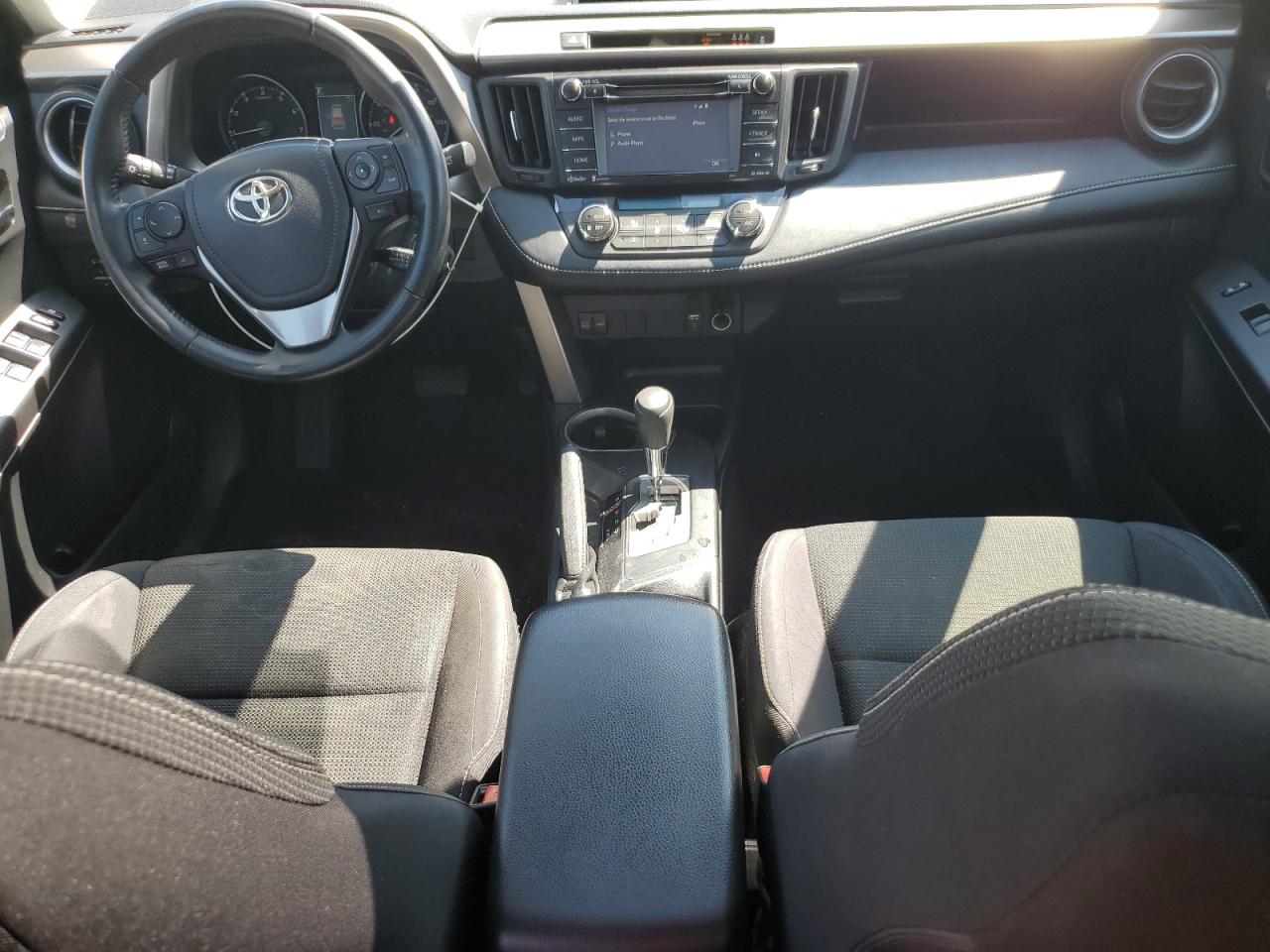 2017 Toyota Rav4 Xle VIN: JTMRFREV7HJ147436 Lot: 80132825