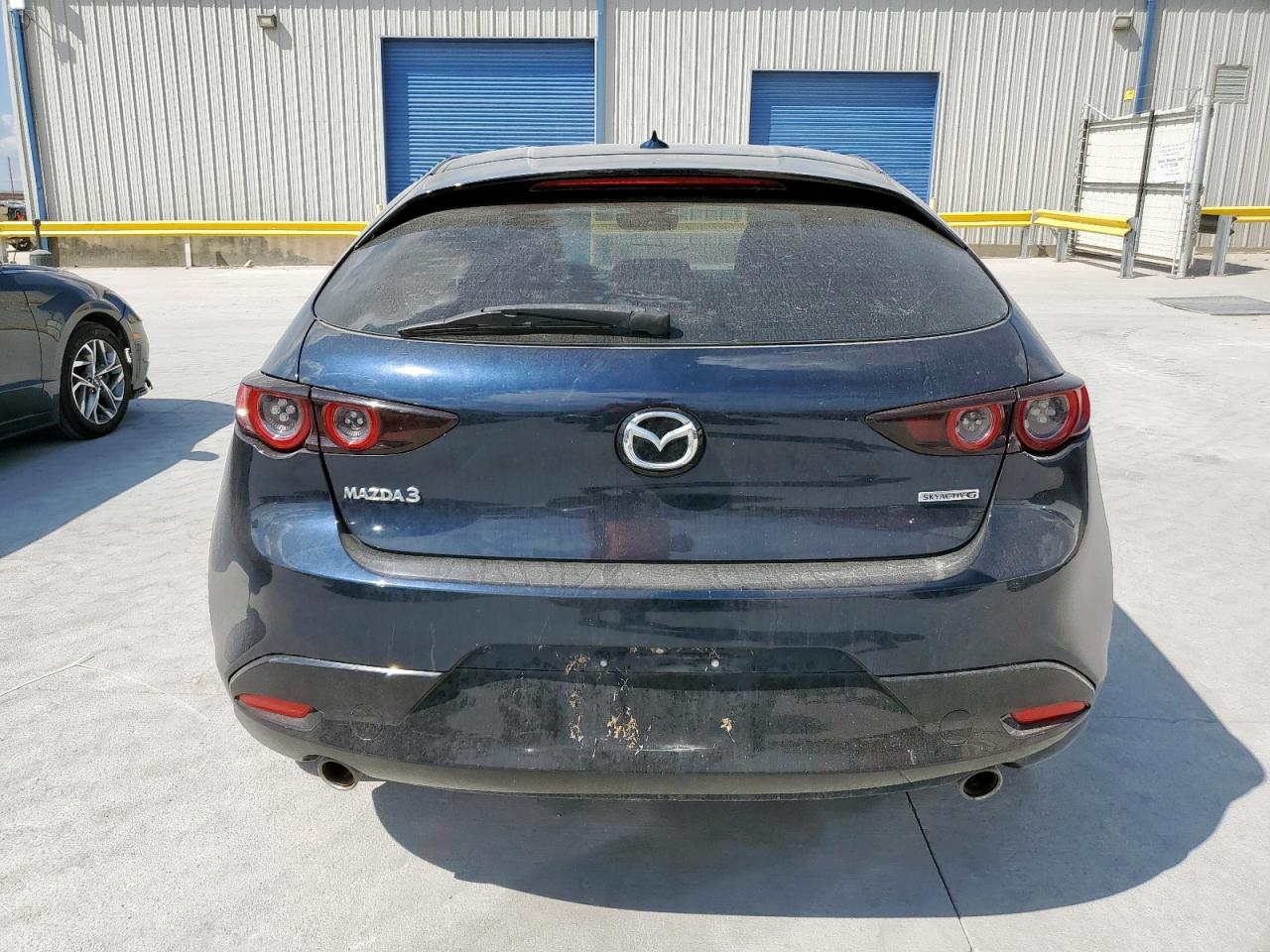 2020 Mazda 3 Preferred VIN: JM1BPAMM0L1161082 Lot: 84631145