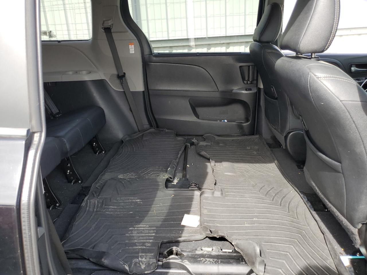 2017 Toyota Sienna Se VIN: 5TDXZ3DC0HS801742 Lot: 84803665