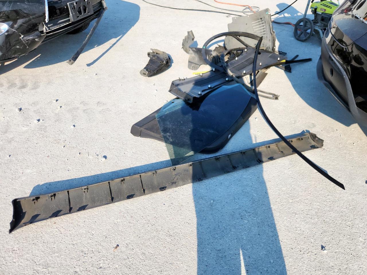 2023 Tesla Model Y VIN: 7SAYGDEE0PA107782 Lot: 80491645