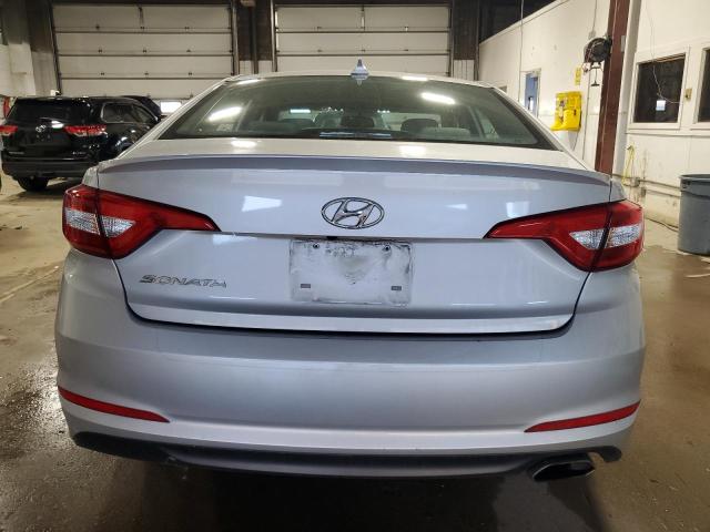  HYUNDAI SONATA 2016 Серебристый