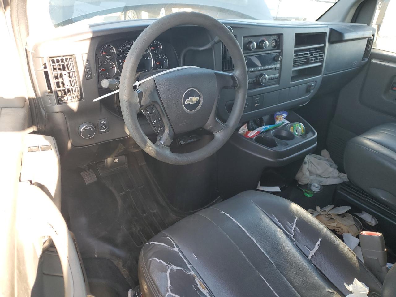 2008 Chevrolet Express G2500 VIN: 1GAGG25K081202304 Lot: 71507455