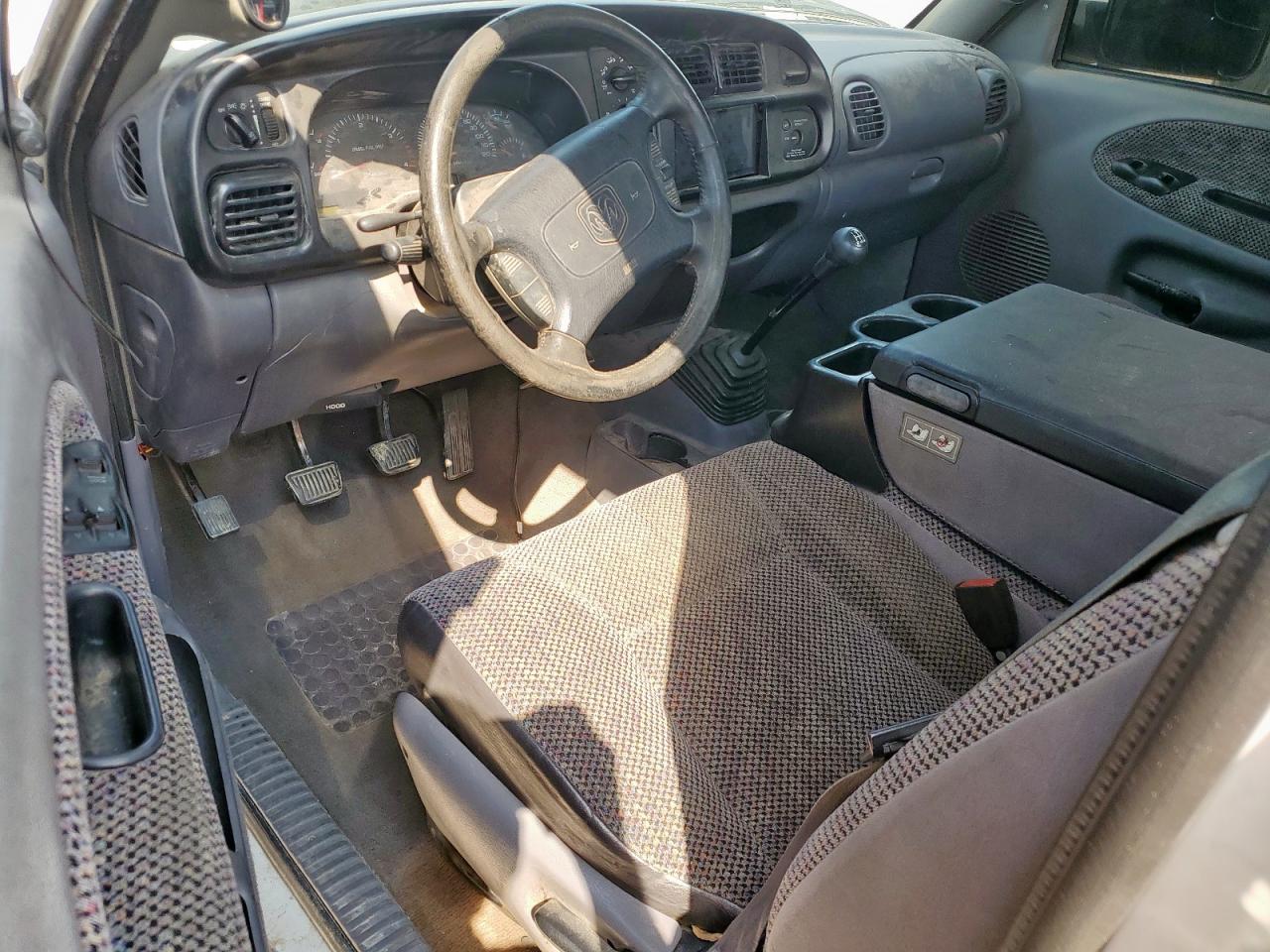 1998 Dodge Ram 2500 VIN: 1B7KC2360WJ186170 Lot: 71789335