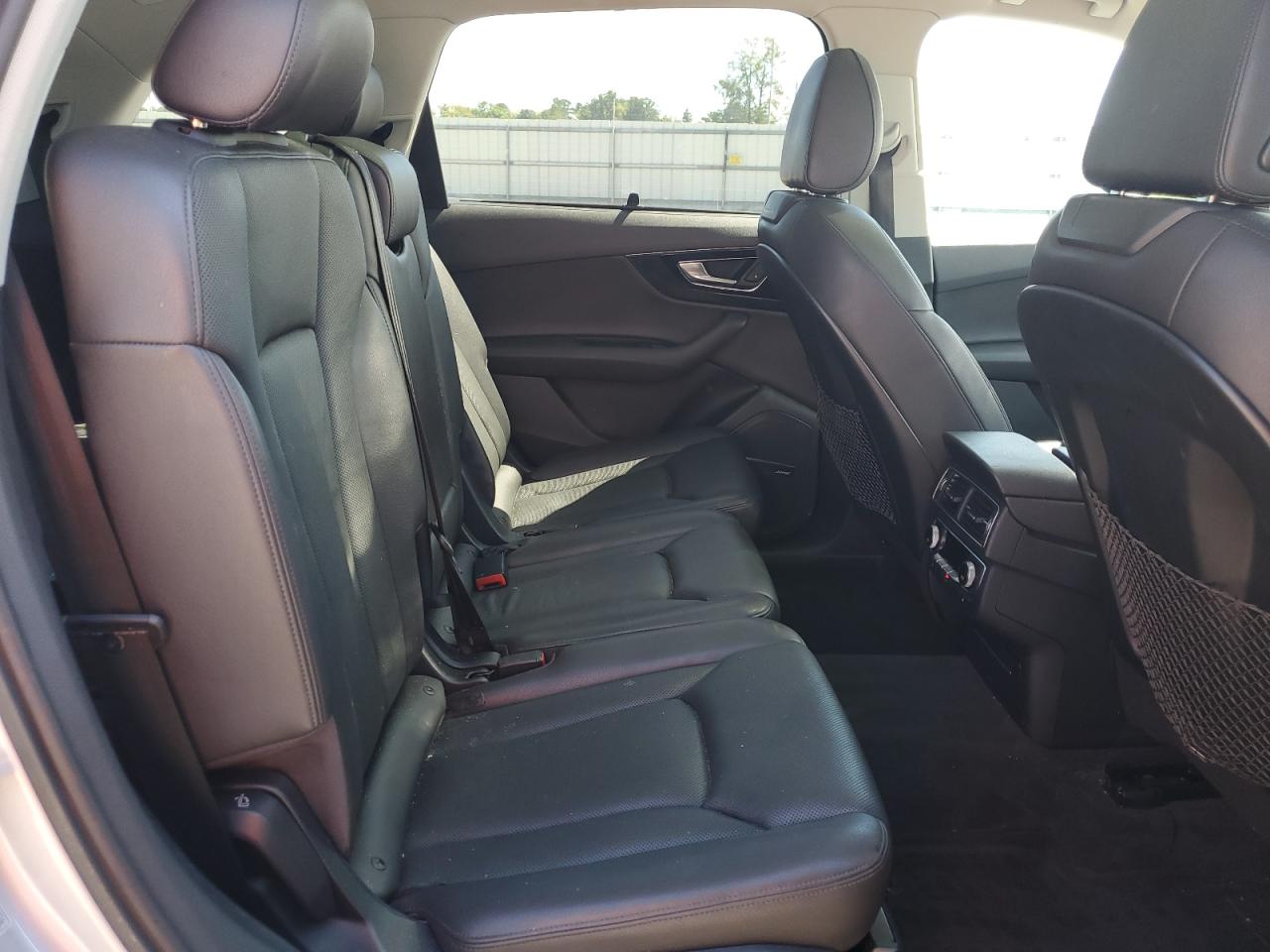 2017 Audi Q7 Premium Plus VIN: WA1LAAF71HD002861 Lot: 81135005