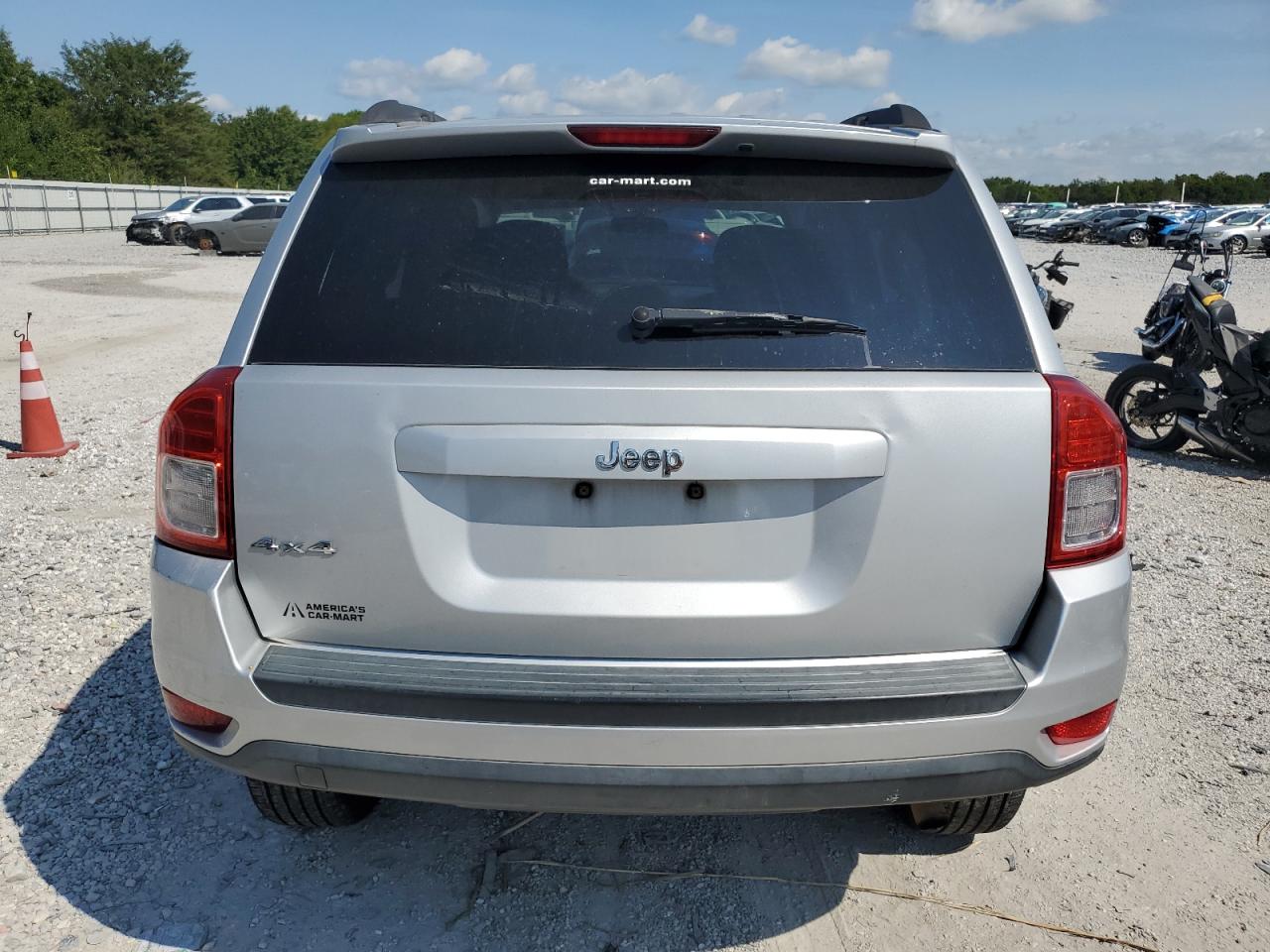 2011 Jeep Compass Sport VIN: 1J4NF1FB2BD215548 Lot: 71705355