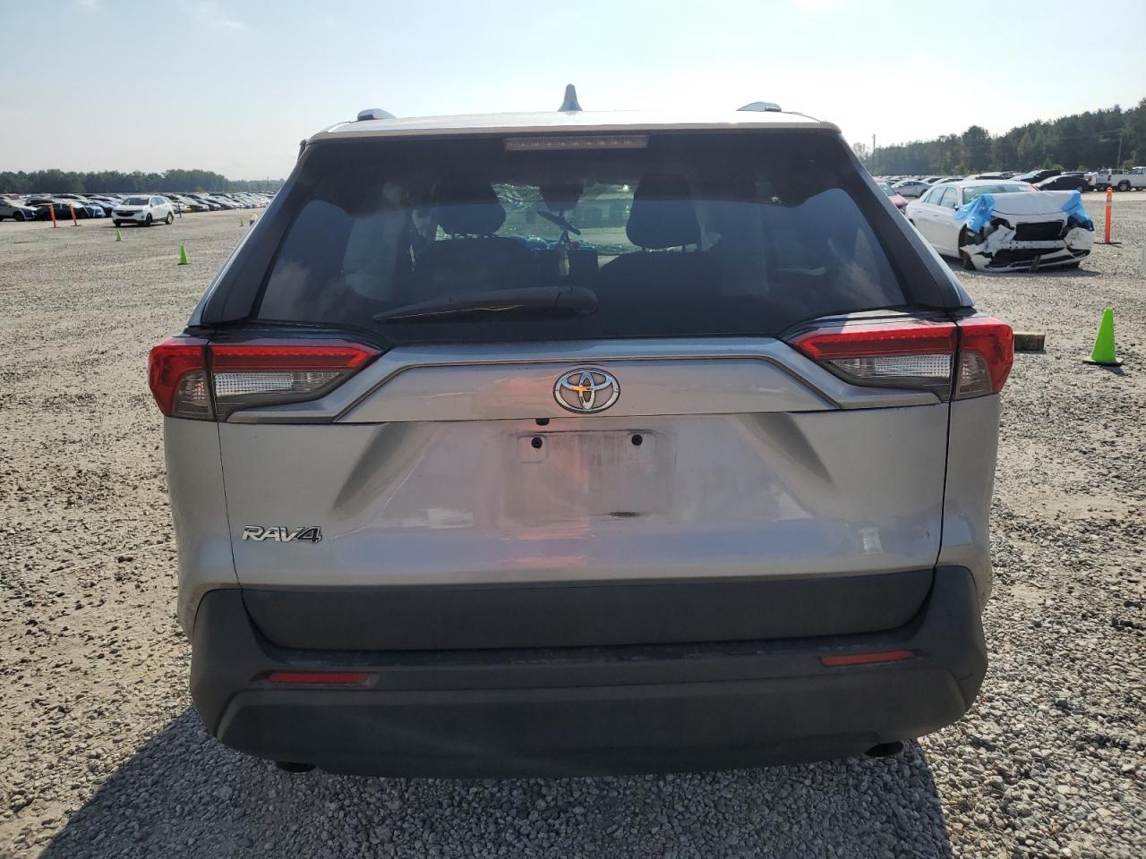 2020 Toyota Rav4 Xle VIN: 2T3W1RFV9LC052422 Lot: 81836625