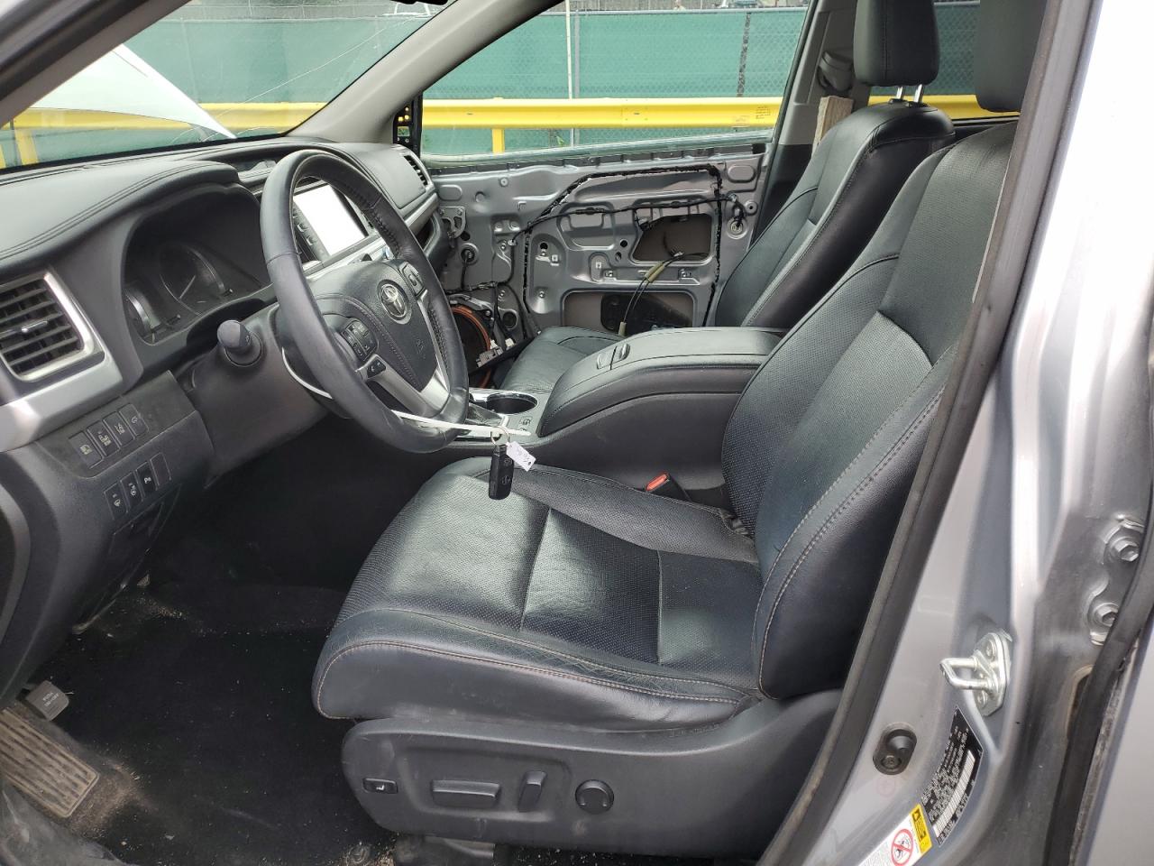 2014 Toyota Highlander Limited VIN: 5TDDKRFH0ES054562 Lot: 70741875