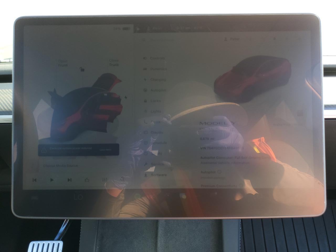 2024 Tesla Model Y VIN: 7SAYGDEF5RF049599 Lot: 71925715