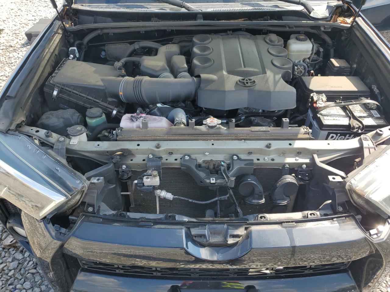 2020 Toyota 4Runner Sr5/Sr5 Premium VIN: JTEBU5JR8L5789833 Lot: 71420265