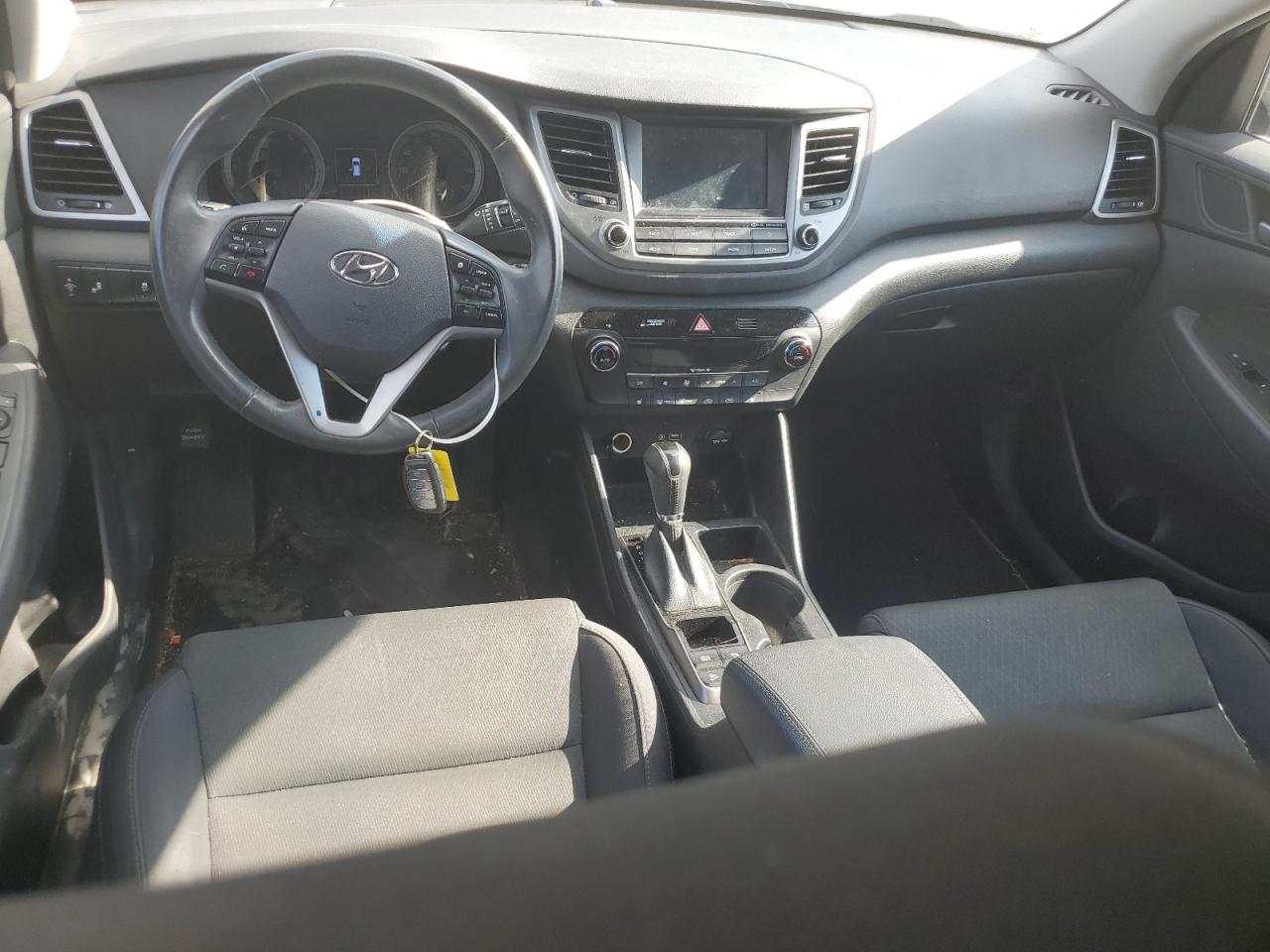 2018 Hyundai Tucson Value VIN: KM8J33A28JU783197 Lot: 82153465