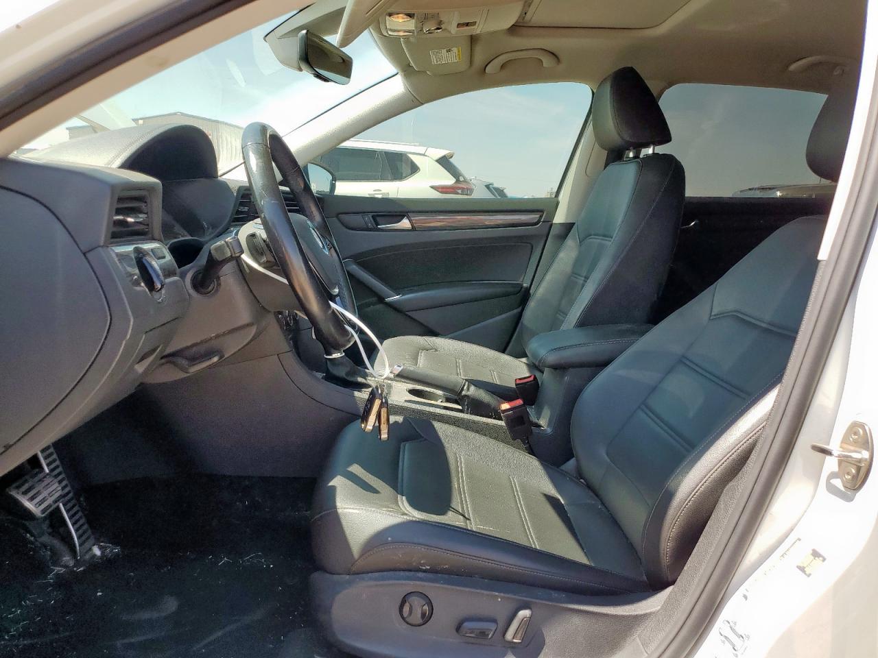 2020 Volkswagen Passat R-Line VIN: 1VWMA7A35LC020728 Lot: 70827405