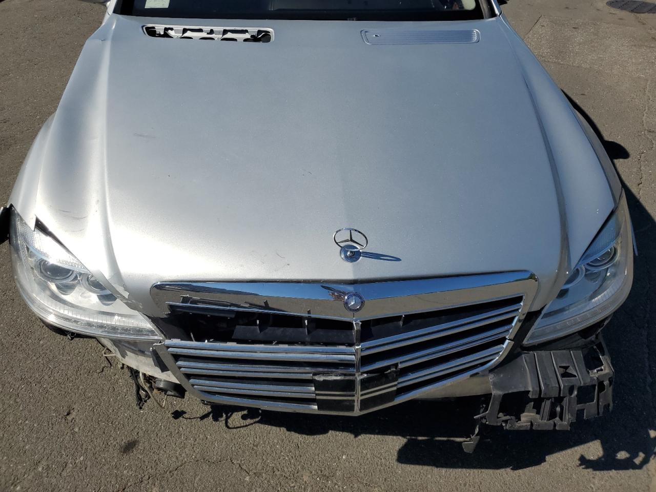 2008 Mercedes-Benz S 550 4Matic VIN: WDDNG86XX8A187375 Lot: 71625145
