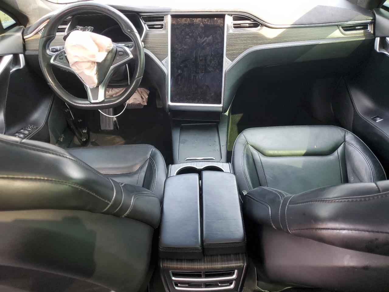 2016 Tesla Model S VIN: 5YJSA1E21GF134615 Lot: 71918225