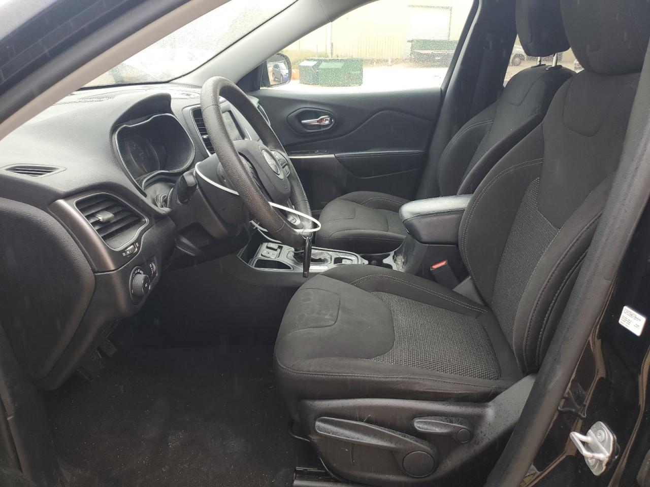 2019 Jeep Cherokee Latitude VIN: 1C4PJLCB5KD485015 Lot: 80158145