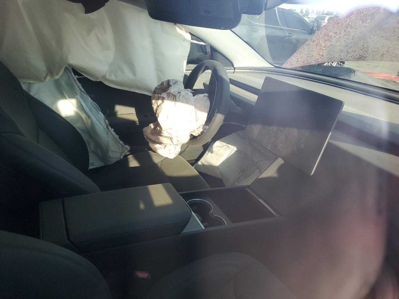 2025 Tesla Model 3 VIN: 5YJ3E1EA2SF916141 Lot: 70950995