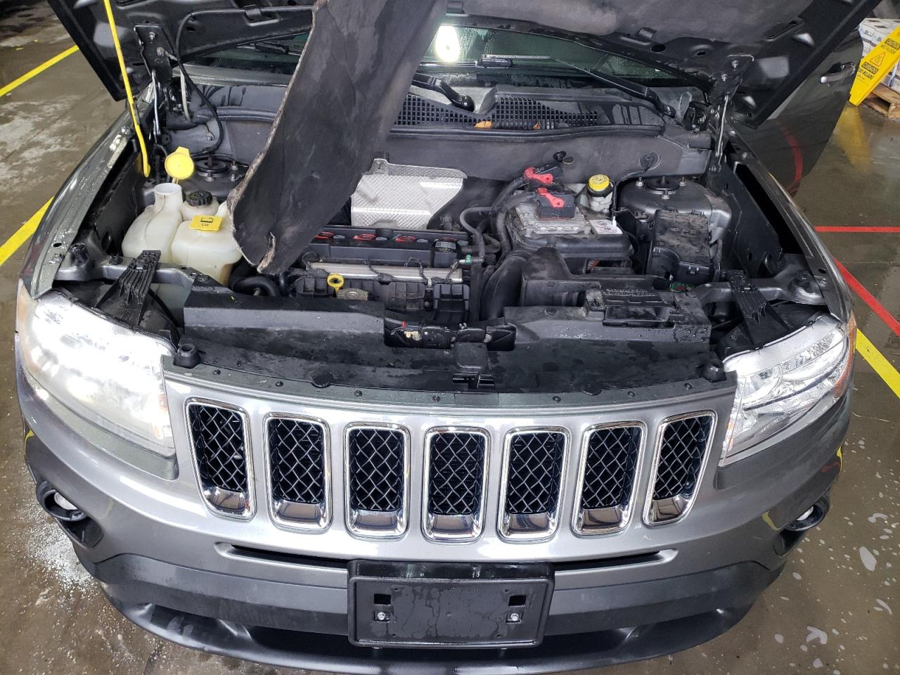 2012 Jeep Compass Latitude VIN: 1C4NJCEA8CD559976 Lot: 83887555