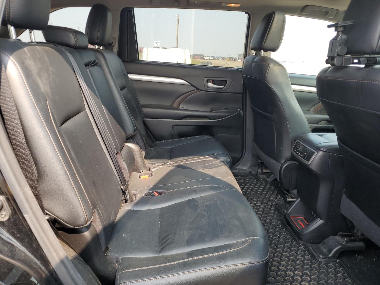 2017 Toyota Highlander Se VIN: 5TDJZRFH9HS519780 Lot: 71218515