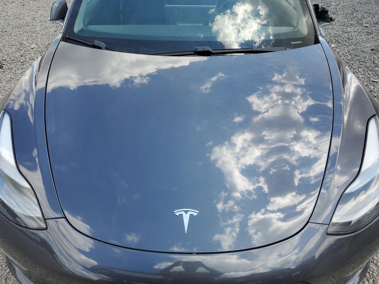 2019 Tesla Model 3 VIN: 5YJ3E1EB8KF481277 Lot: 80700625