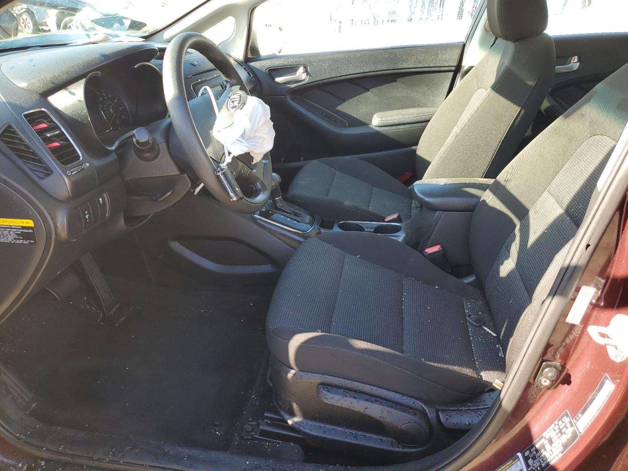 2017 Kia Forte Lx VIN: 3KPFK4A7XHE082135 Lot: 71744255